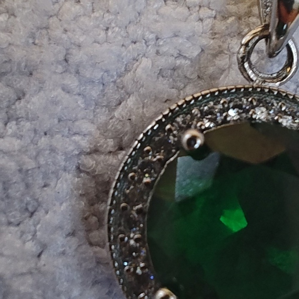 Pendant Green Silver Round Halo - Picture 2 of 8